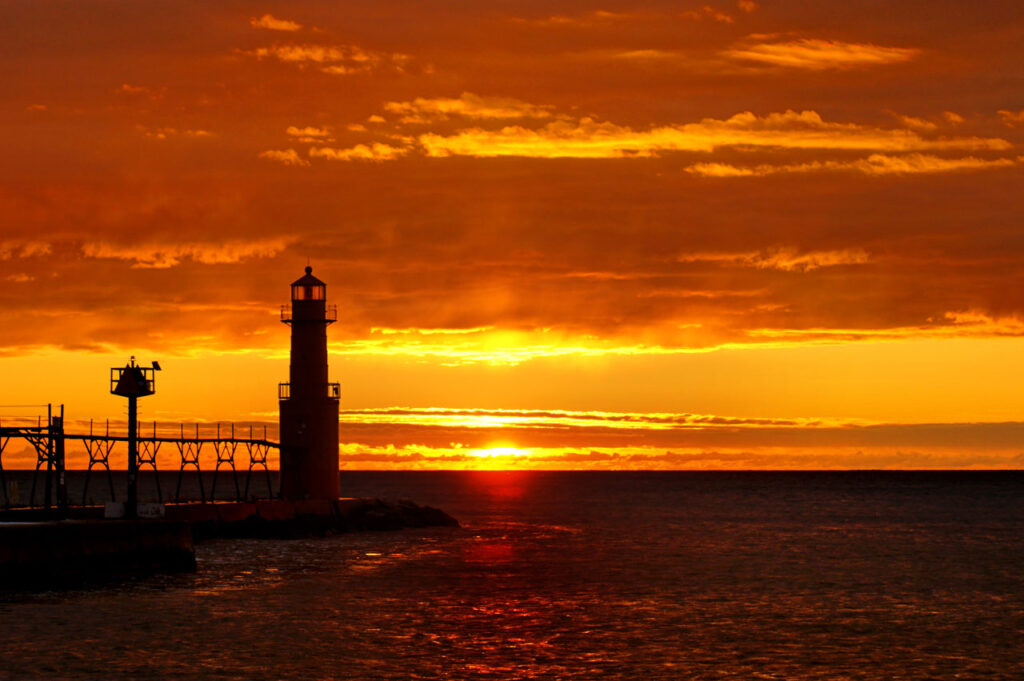 Algoma, Lighthouse, Sunrise, Orange