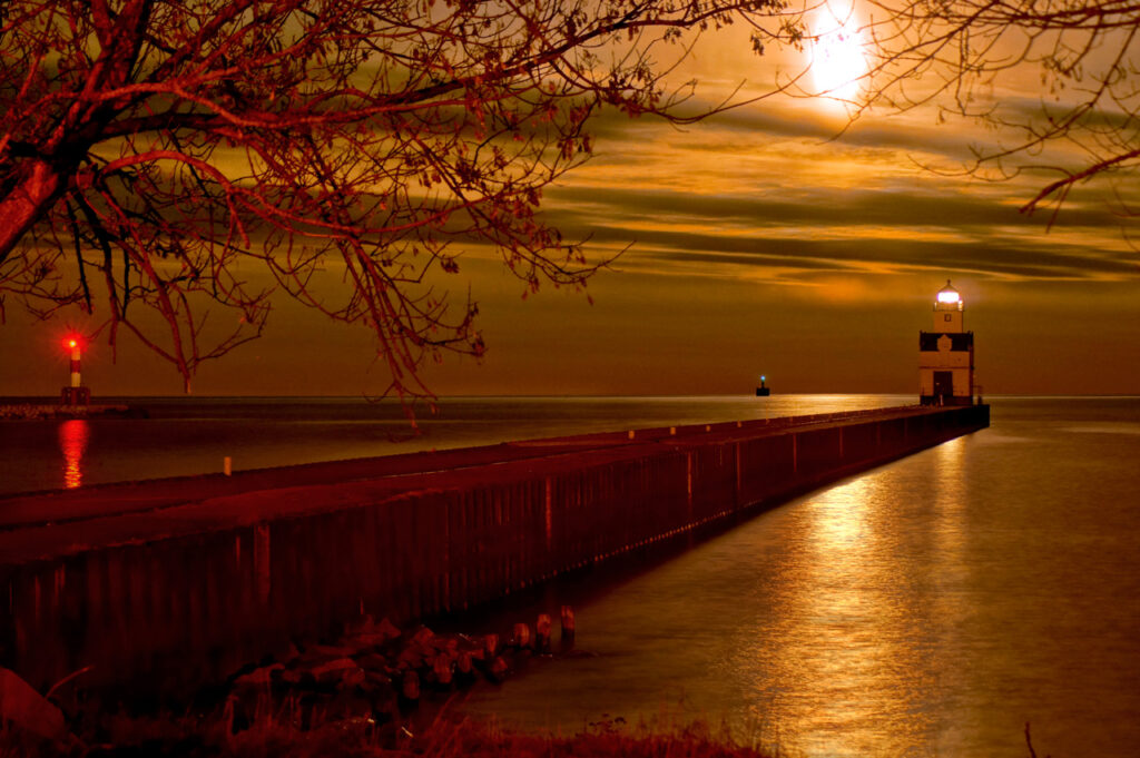 Full Moon, Kewaunee, Lighthouse, Pier, Lake Michigan